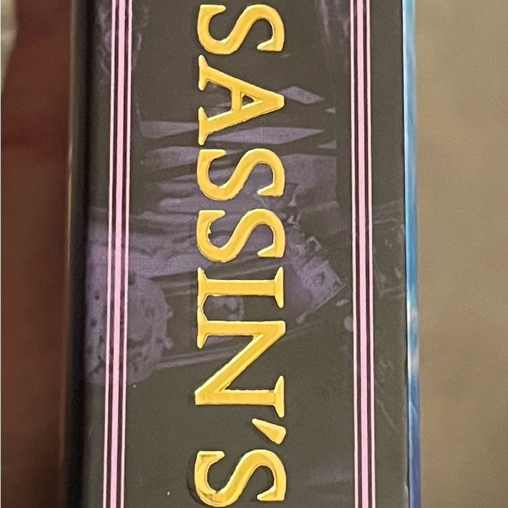 The Assassin's Blade by Sarah J. Maas, Purple Cloak Fantasy Cover, Paperback - Picture 3 of 5